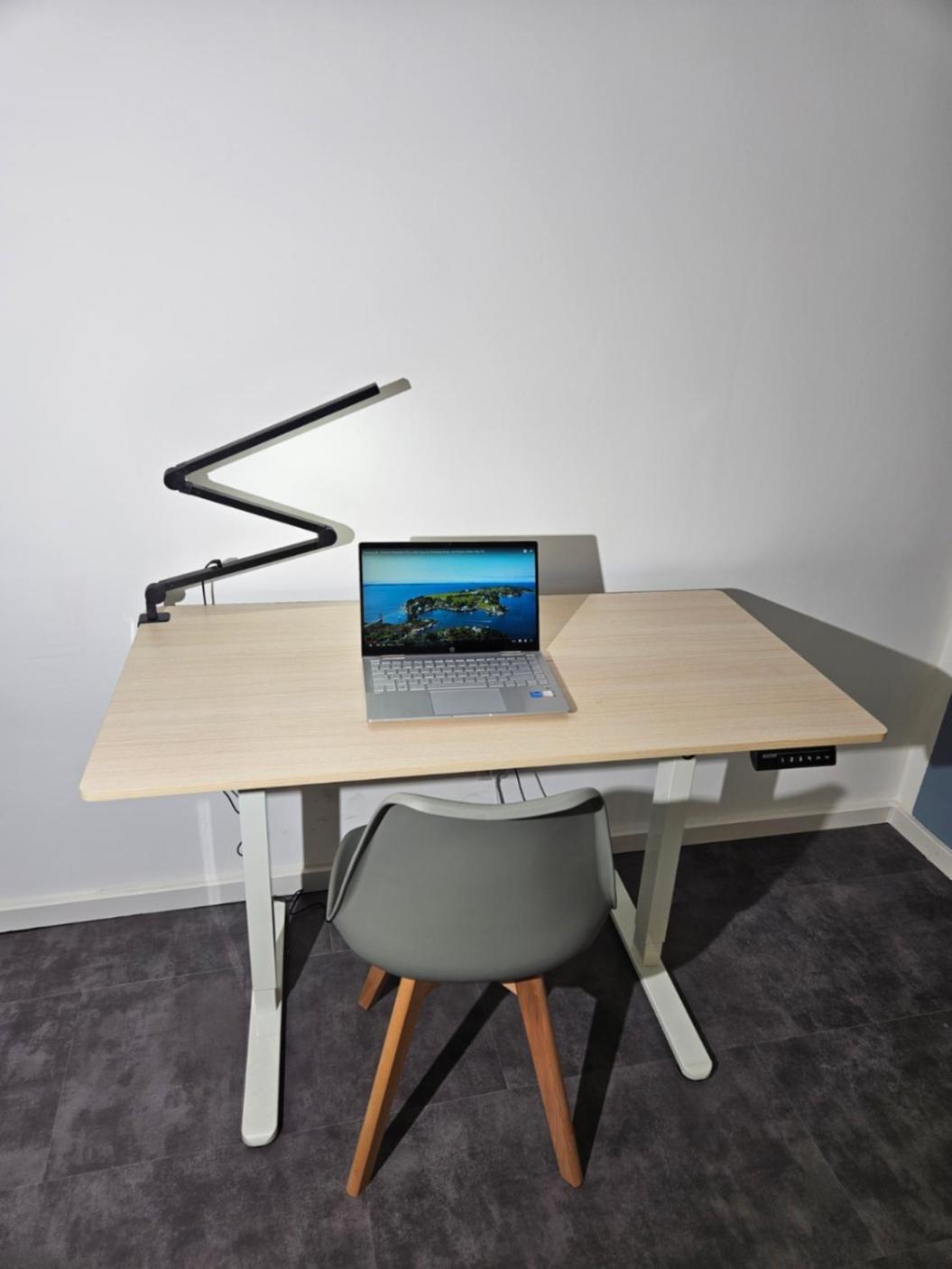 Modern Homes - Voll Ausgestatte Wohnung - Balkon - Hotelbetten - 4K Tv - Wlan Moers Extérieur photo